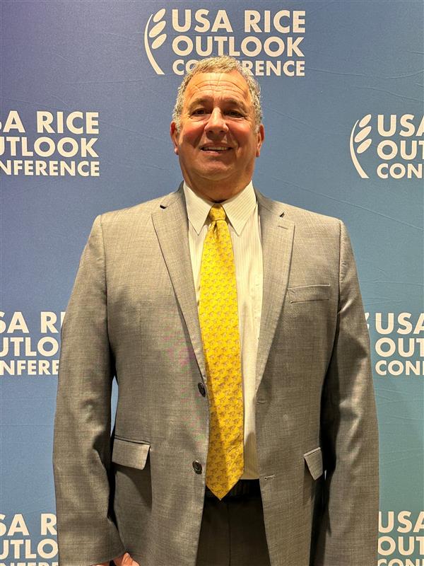 Ronnie Levy honored with Rice Industry Lifetime Achievement Award after four decades of service 