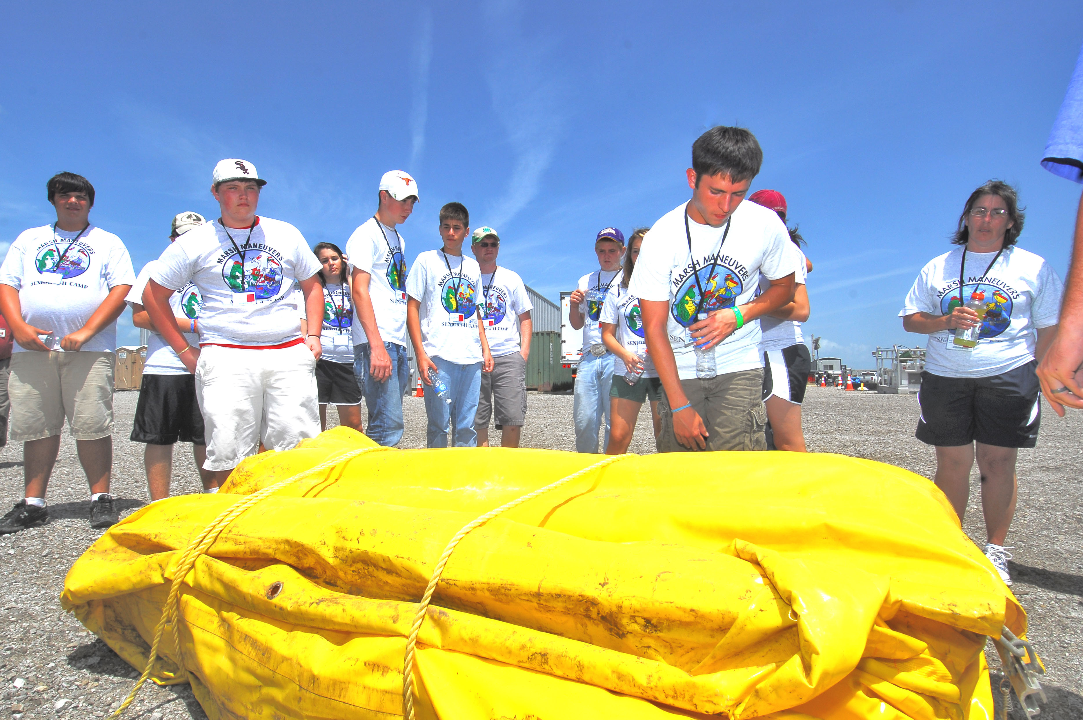 4-H’ers visit oil spill command center during Marsh Maneuvers