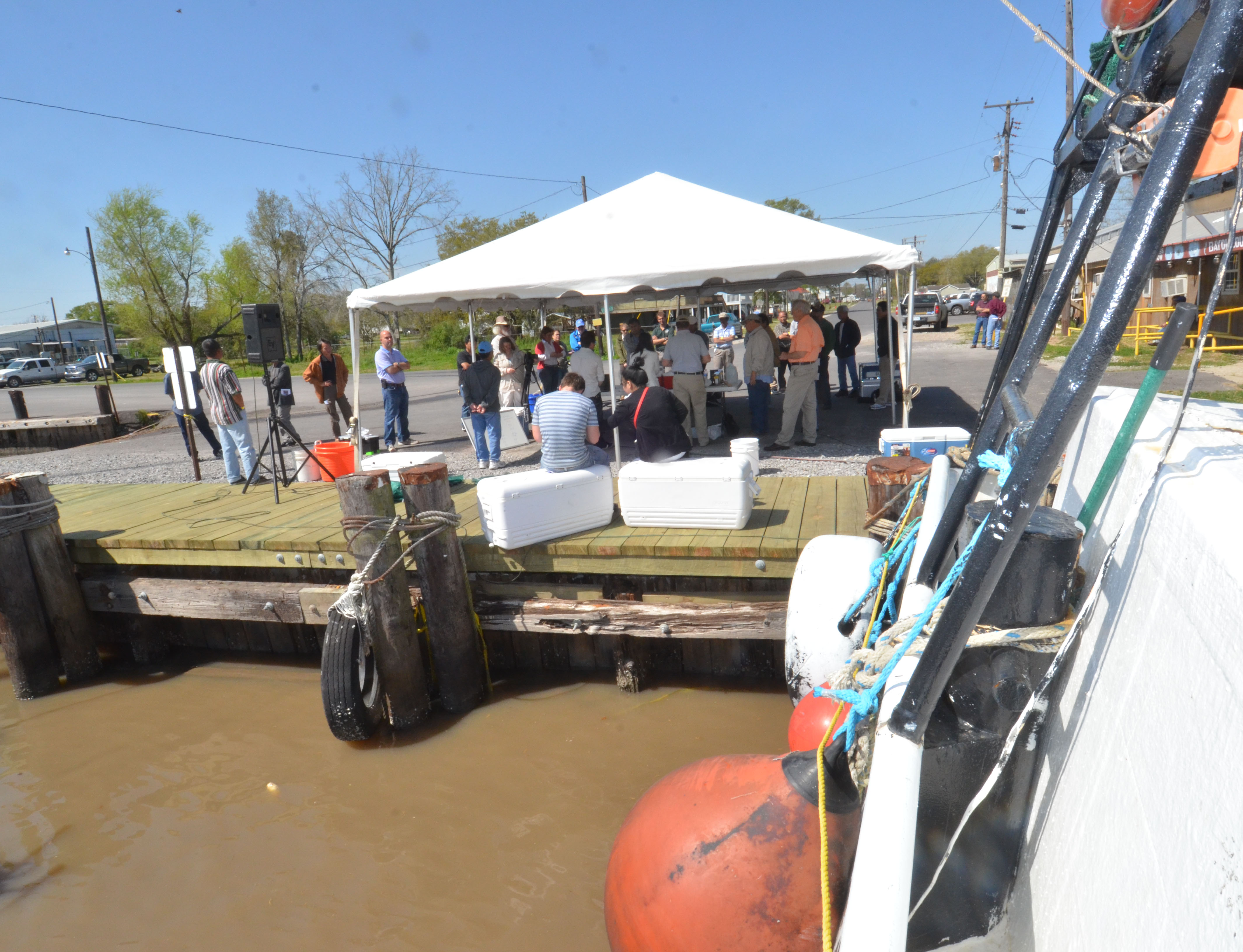 shrimpers at Vermilion Bay