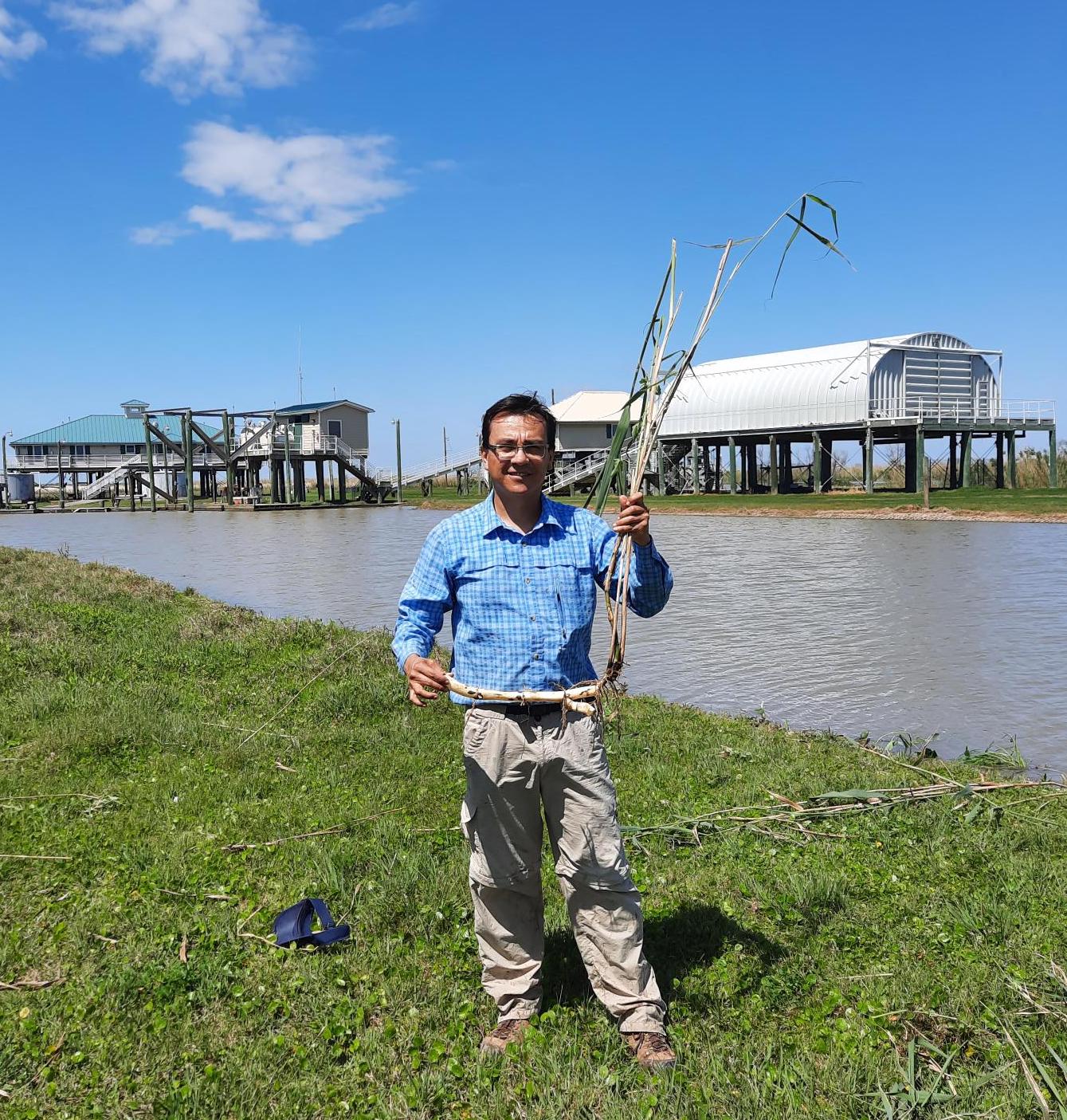 Diaz named director of invasive species research center 