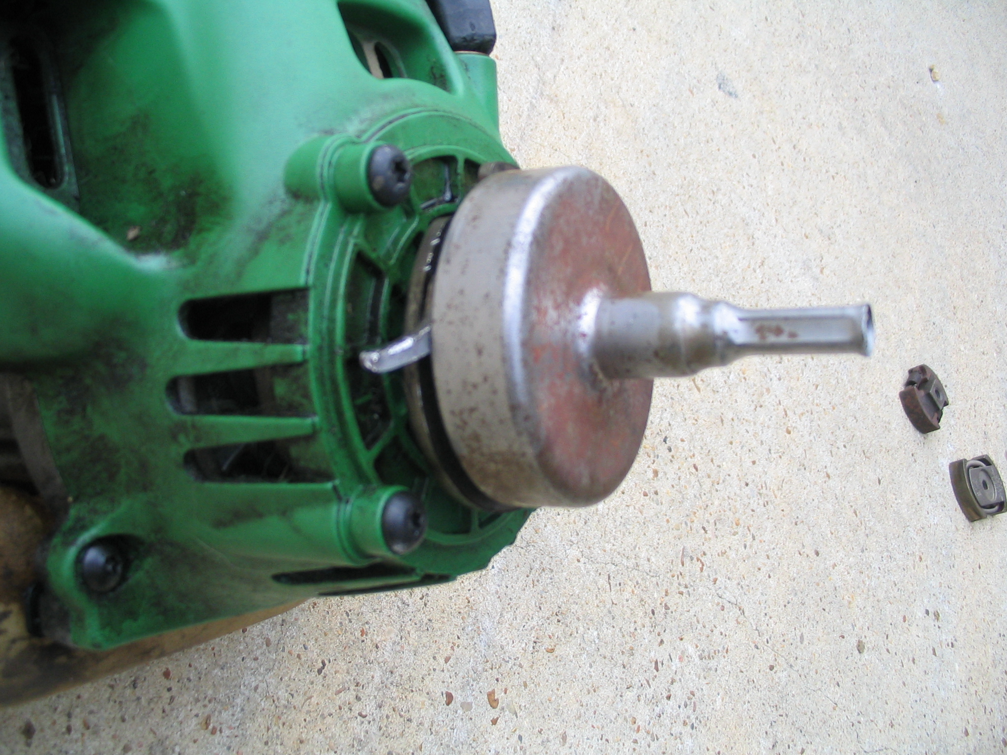 Centrifugal Clutches for Small Engines