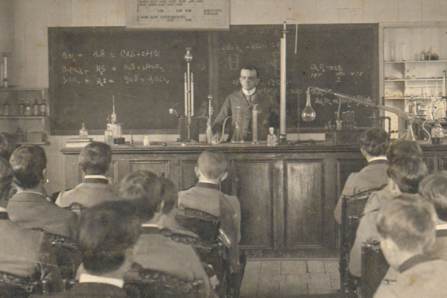 Coates chemistry class