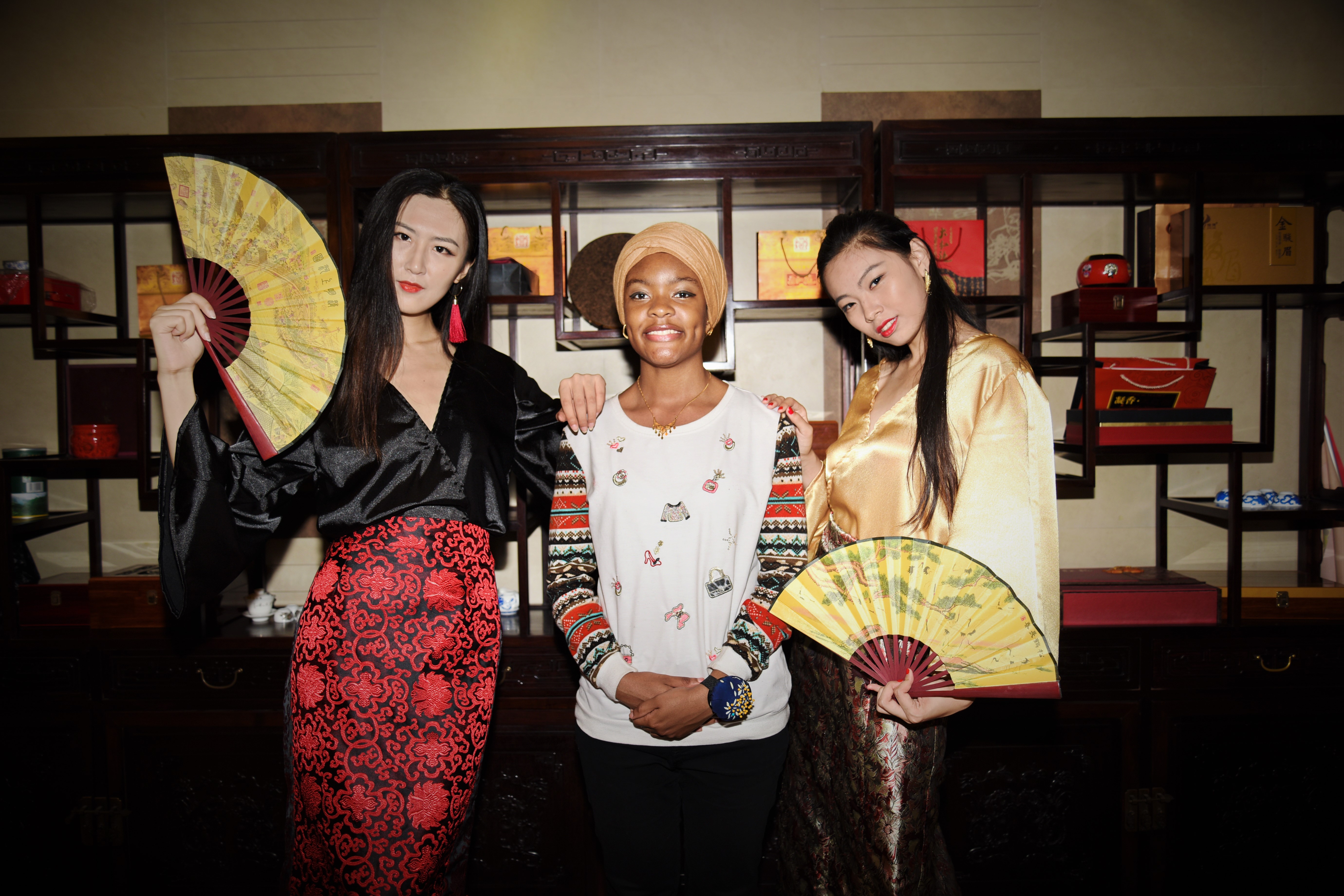 AshiruModels.jpg thumbnail