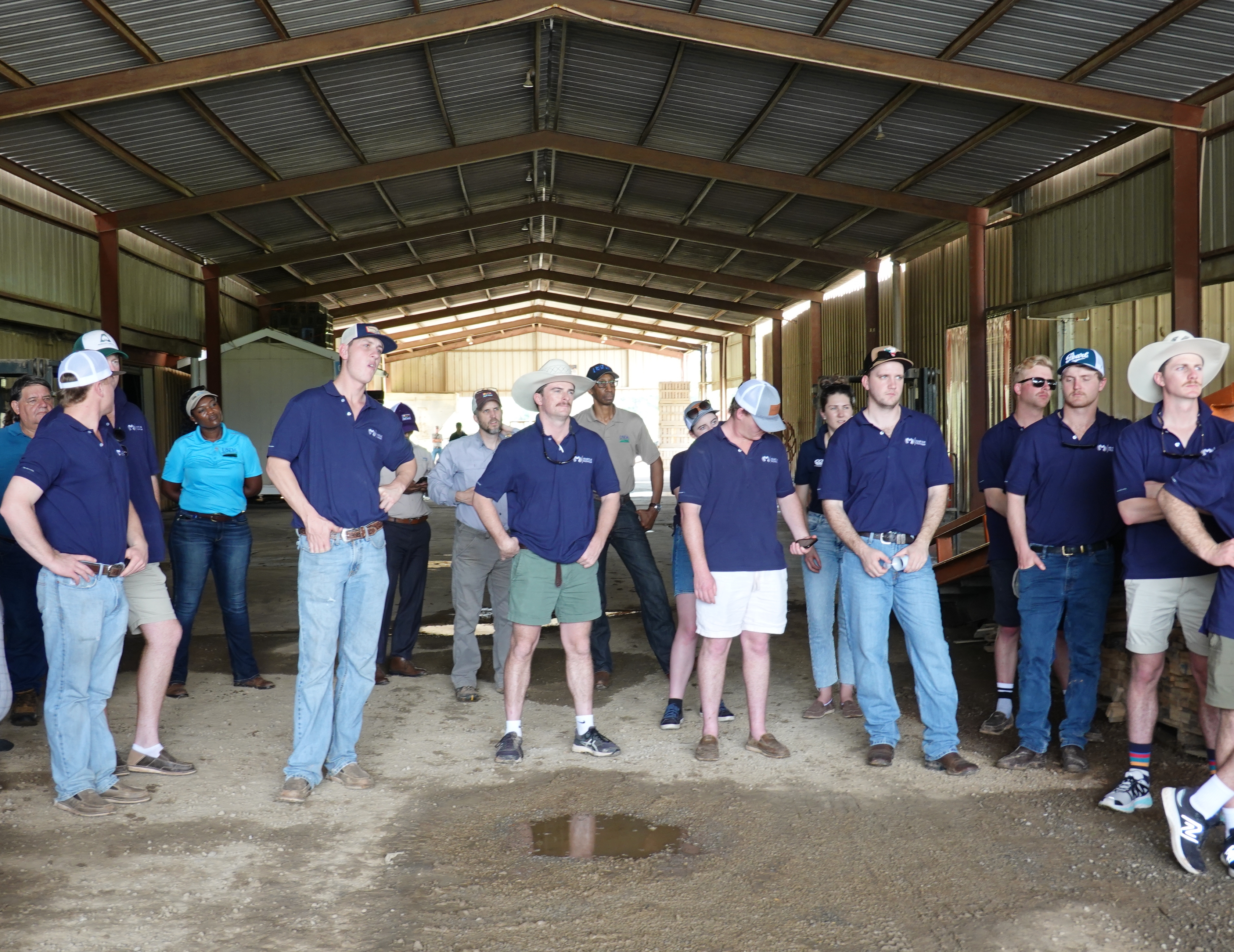 Australian students get up-close look at American agriculture