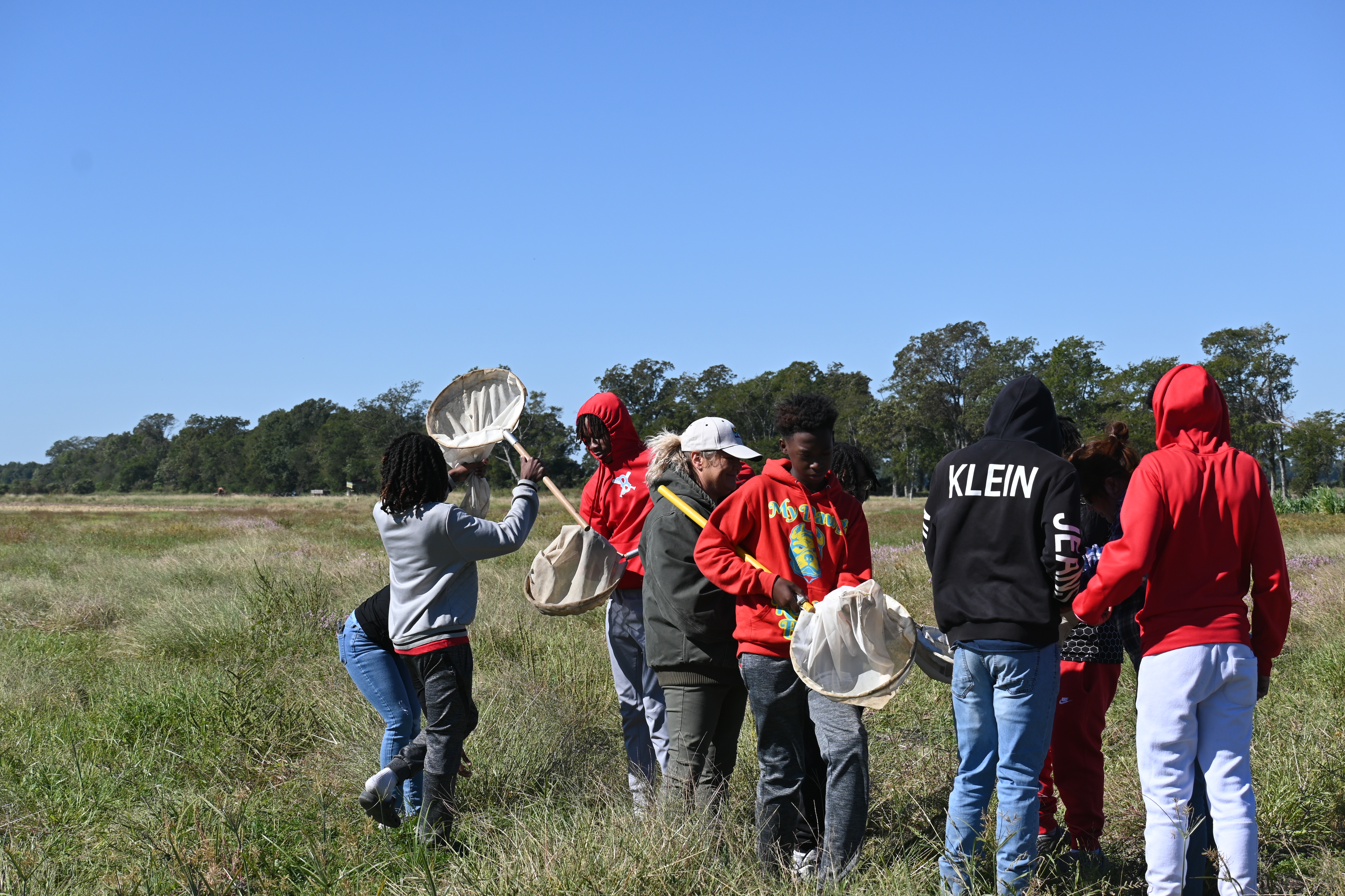AgCenter hosts FFA members for soil health field tour