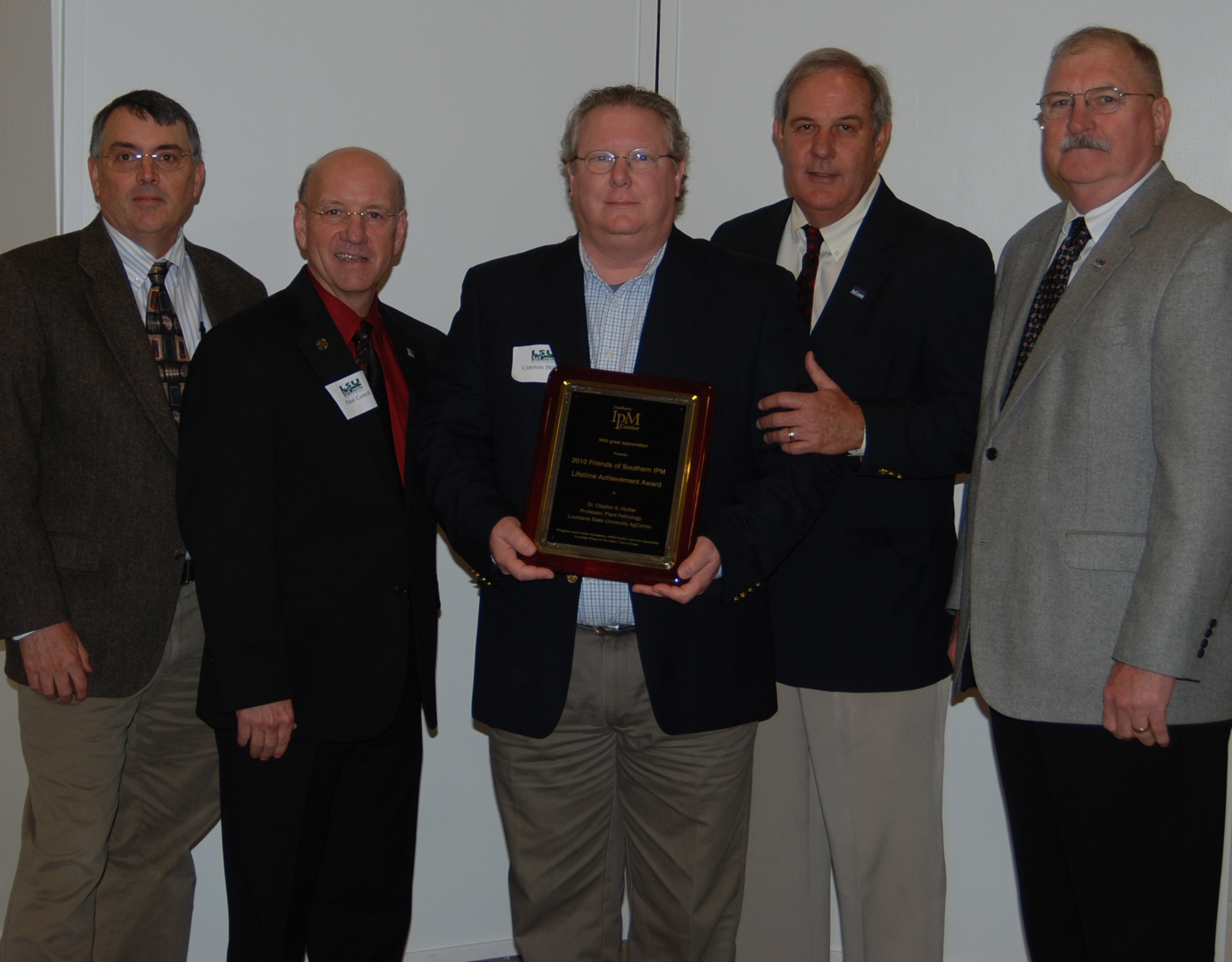 LSU AgCenter plant pathologist receives Lifetime Achievement Award