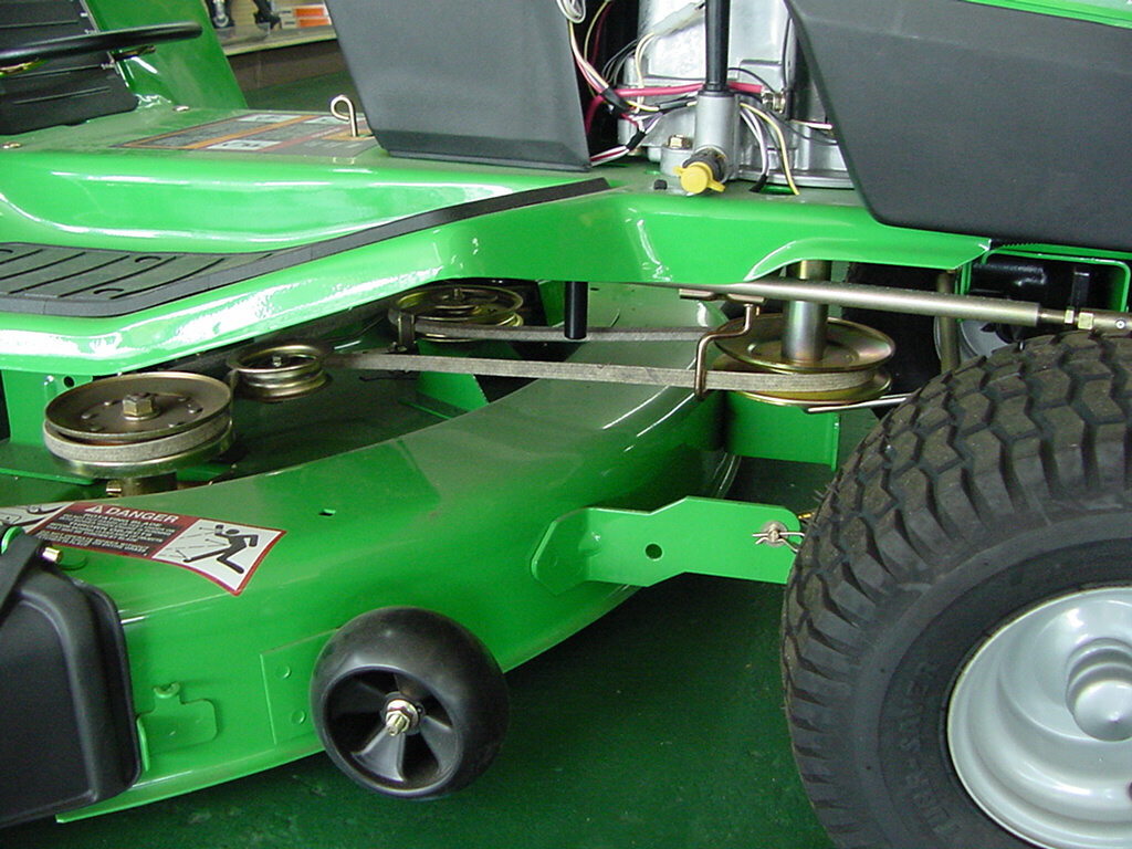 How To Choose a Lawn/Garden Tractor - Power To Implements
