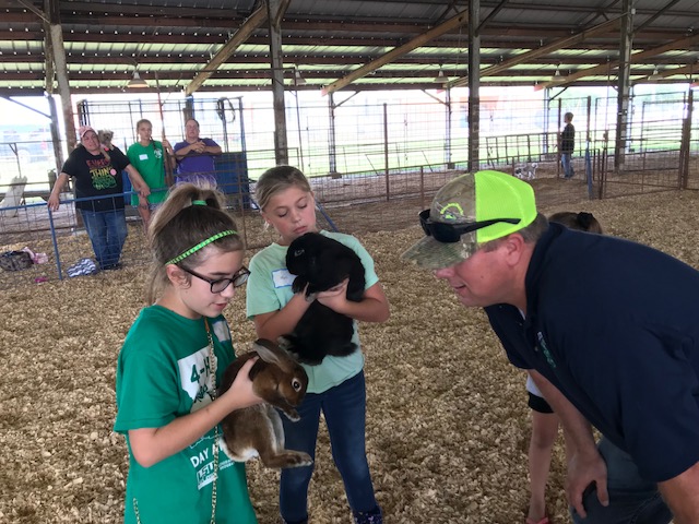 4-H Pet Shows Involve Everyone!
