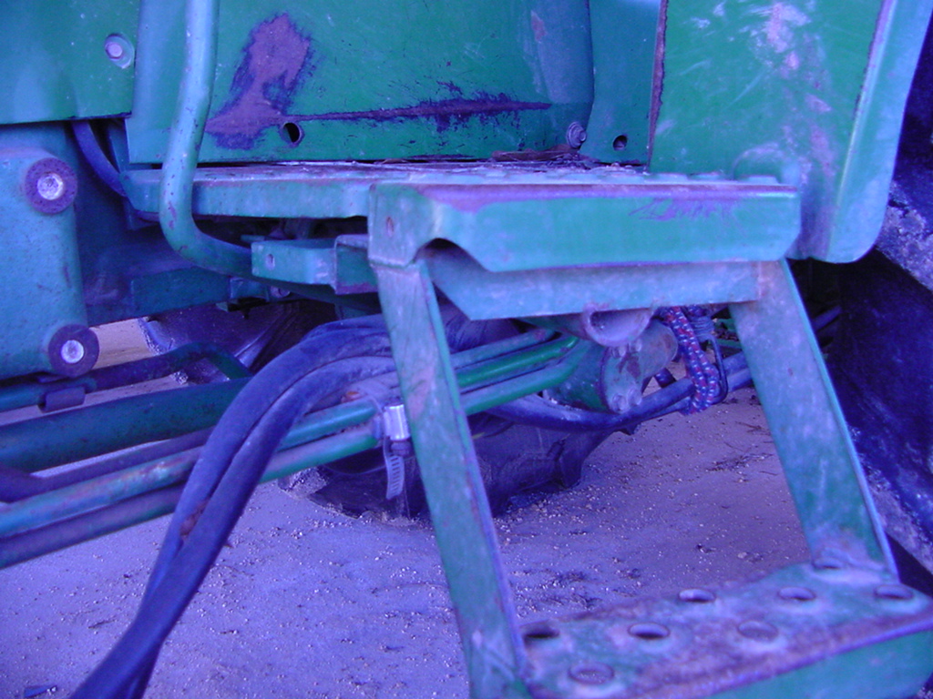 Protective Sleeves for Hydraulic Hoses