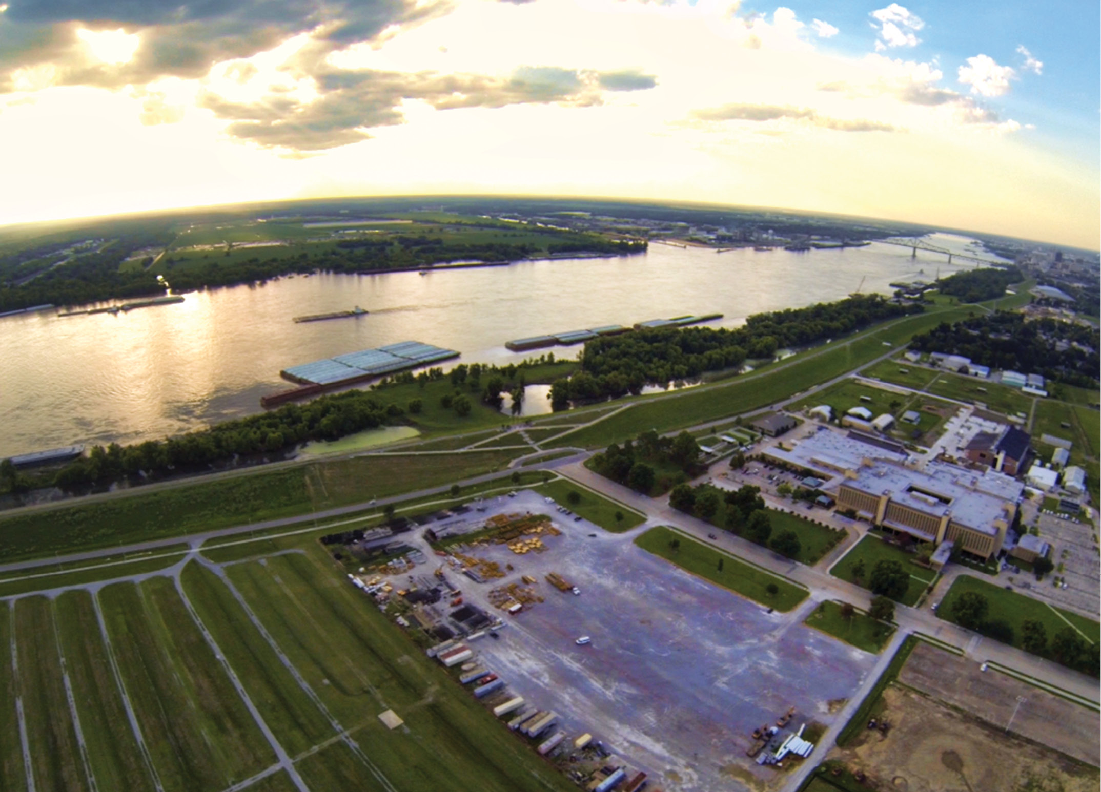 The Mississippi River in Baton Rouge at sunset. The photo was taken with a camera-equipped drone. Ph