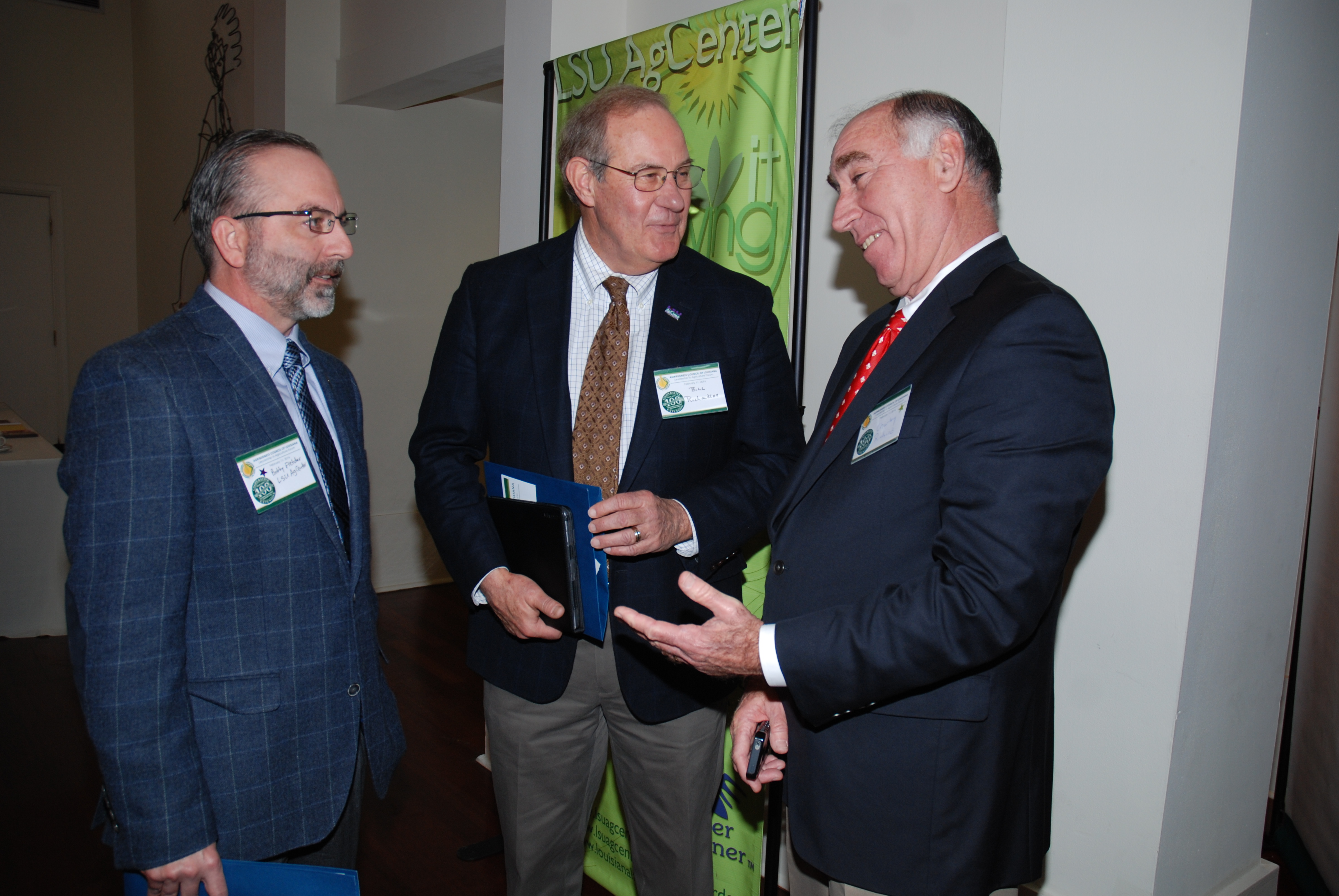 Forum brings together producers, processors, distributors