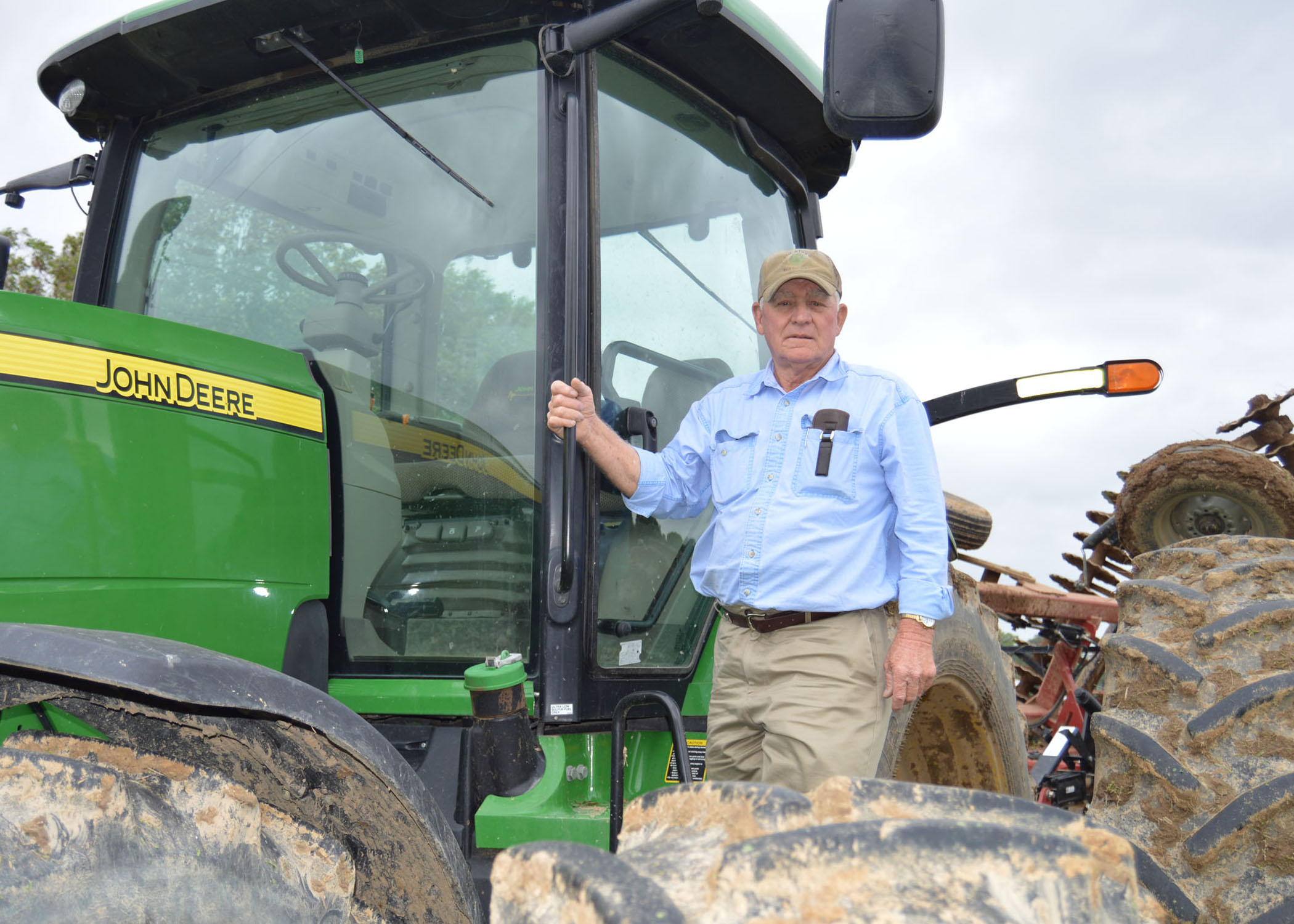 TravisWalkerJohnDeere.JPG thumbnail