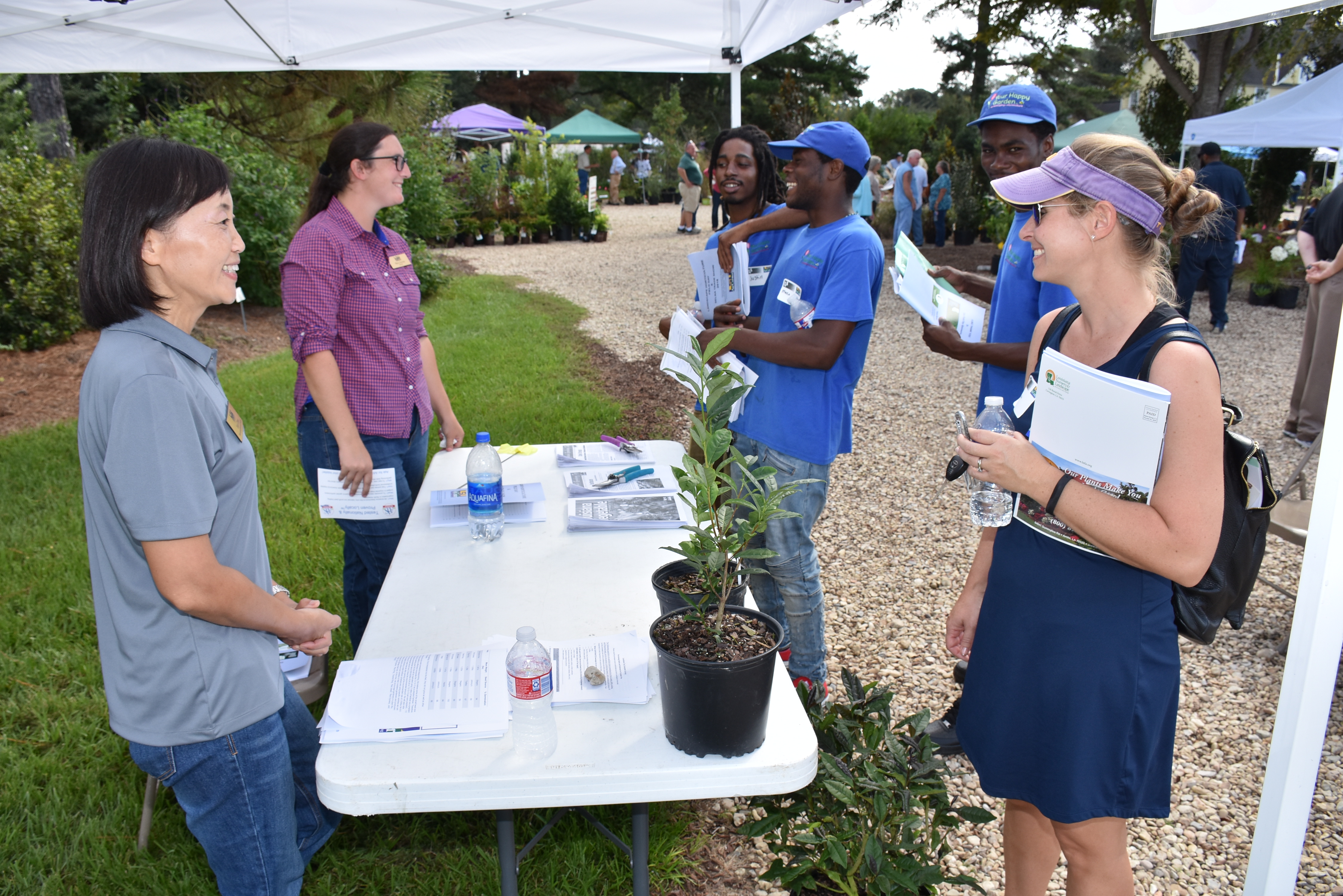 Field day highlights landscape management, insects, diseases