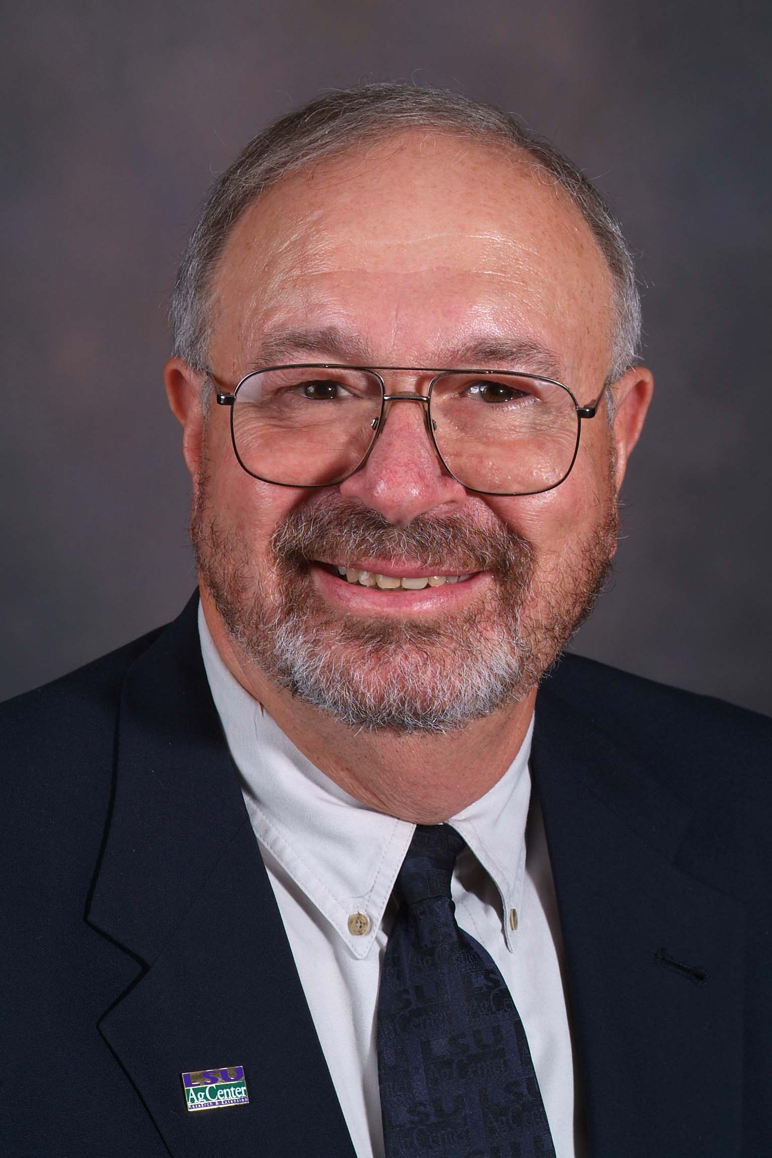 Legendre receives President’s Award at sugarcane meeting