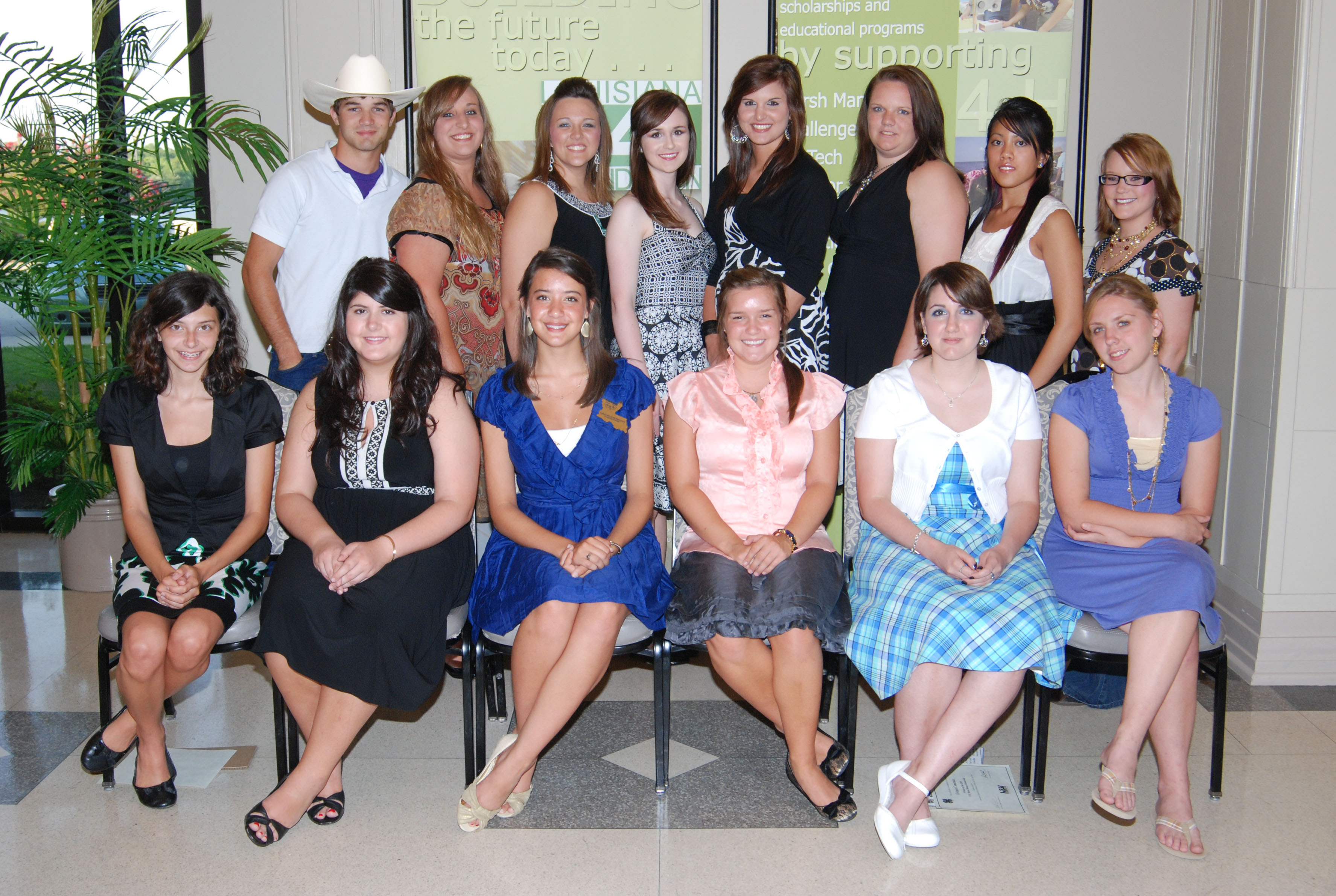 2009 scholarships presented to 4-H’ers from across Louisiana