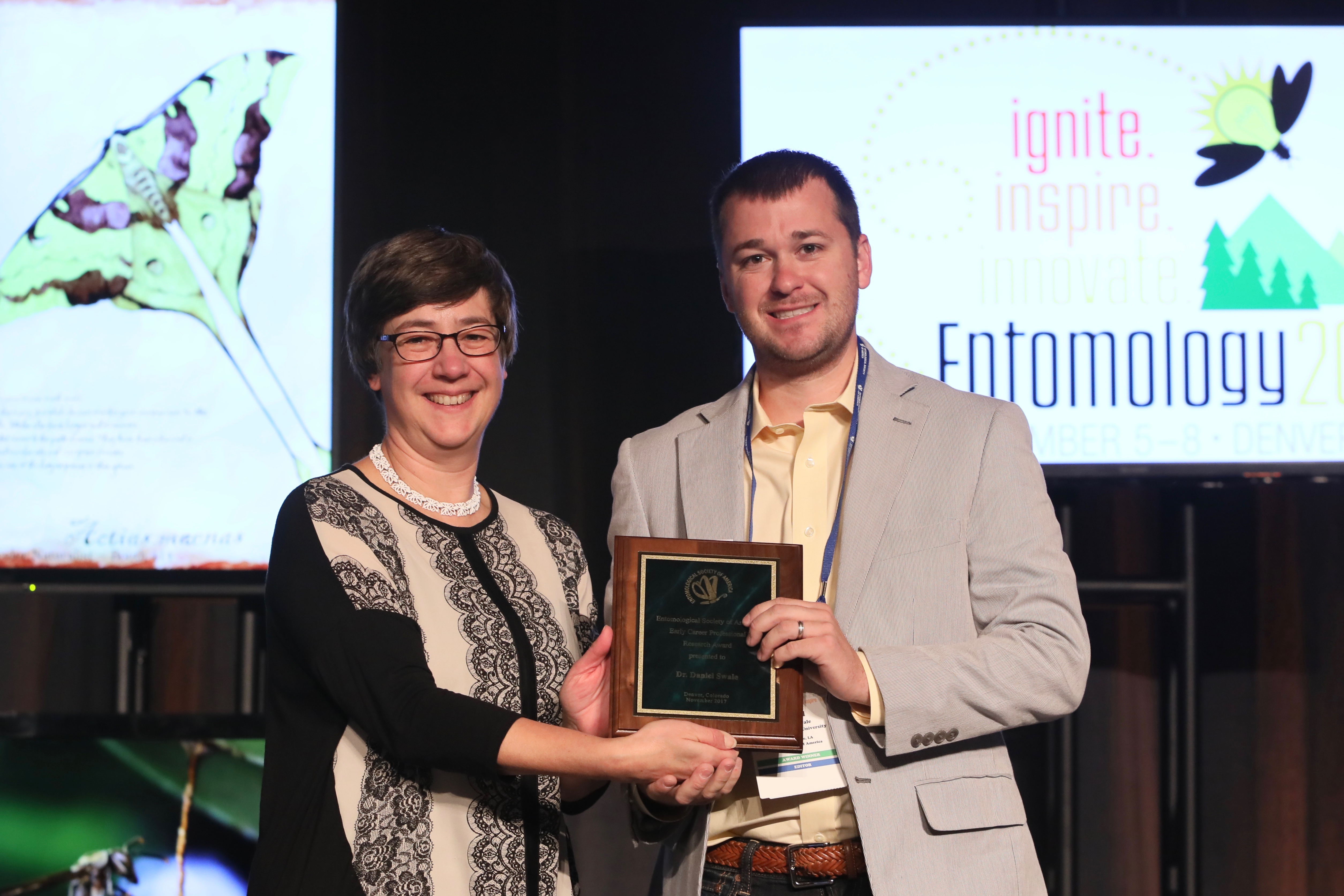 LSU AgCenter entomologists receive national awards