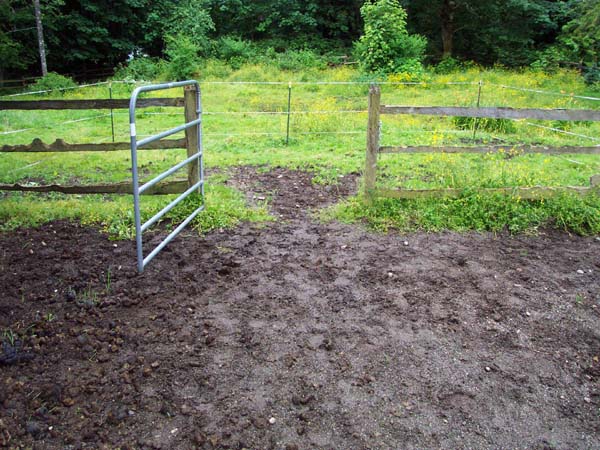 muddy gate
