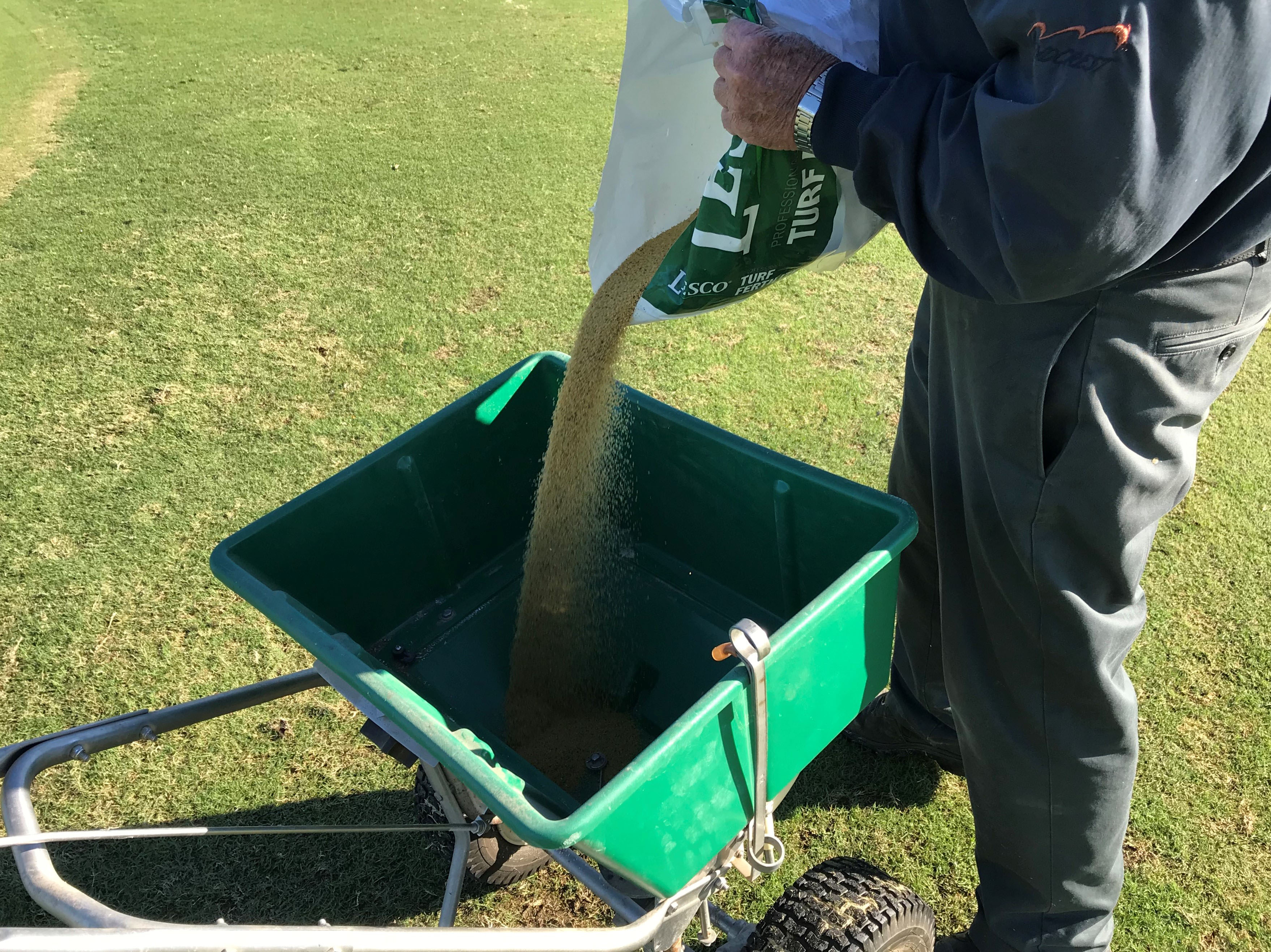 Managing Golf Courses to Protect the Environment