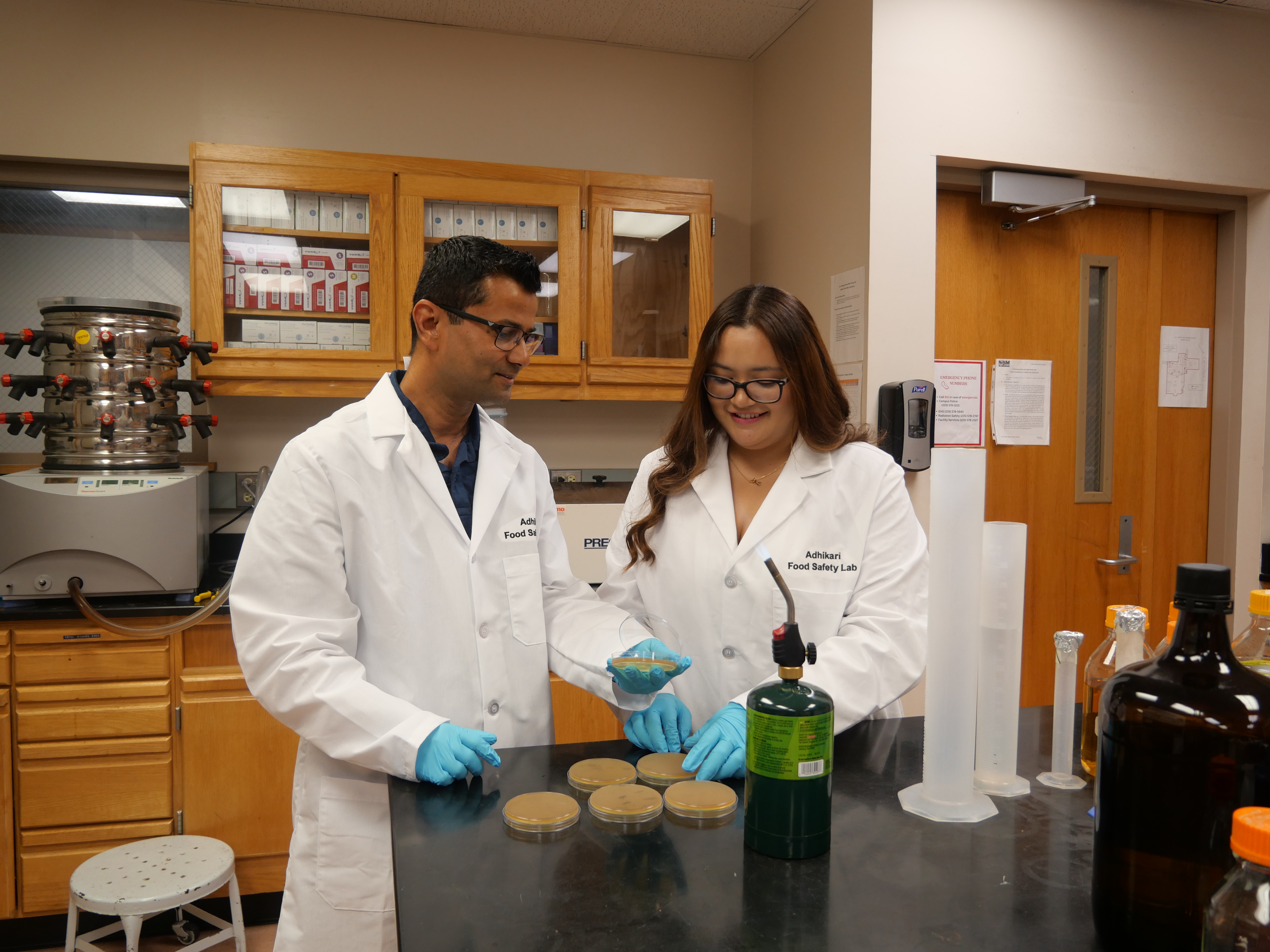 LSU student wins award for video on master’s thesis on light treatment in hydroponics