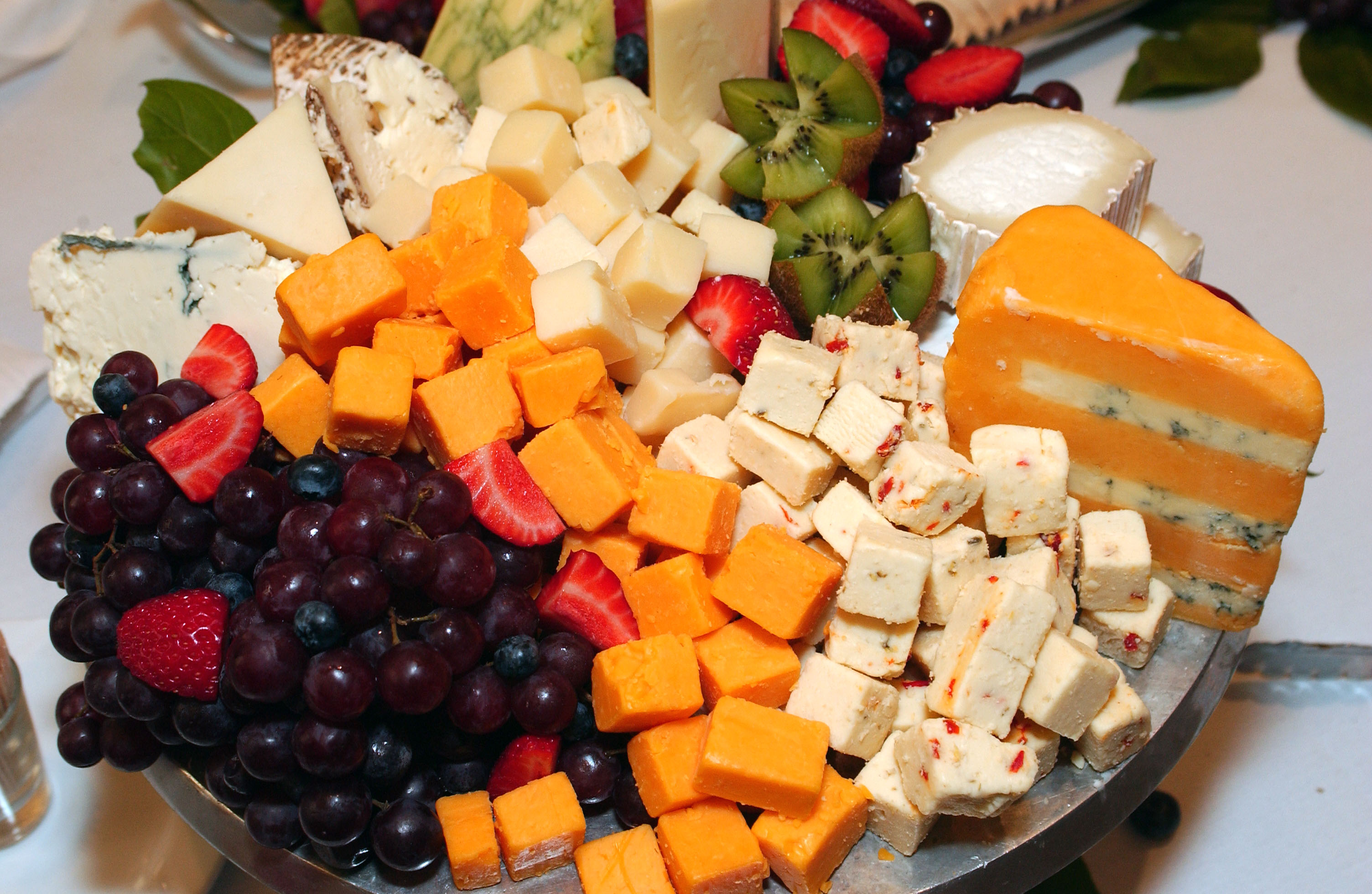 Nutritionist Looks At Good And Bad Mold On Food