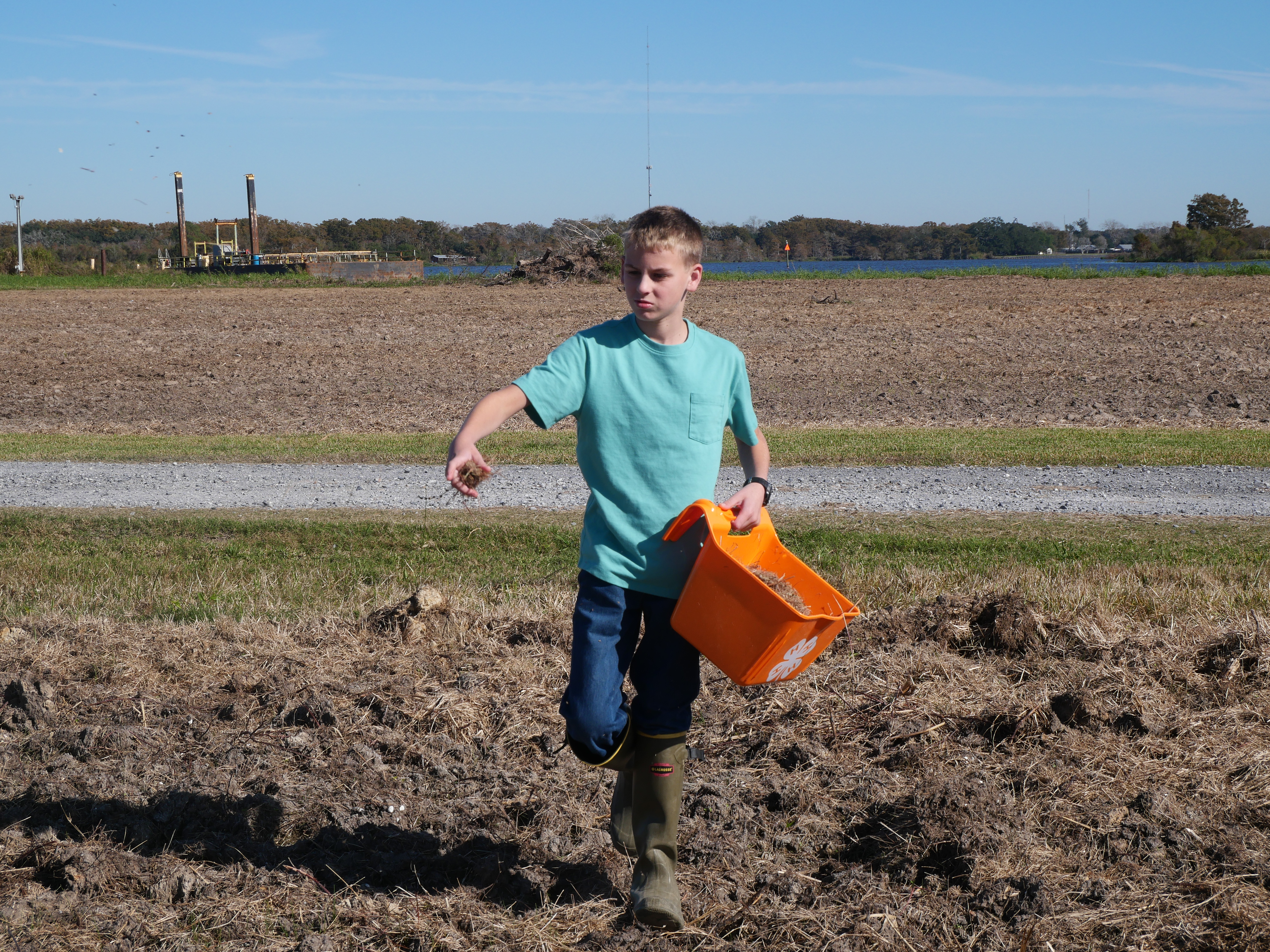 4-H students work with local company to repopulate native species