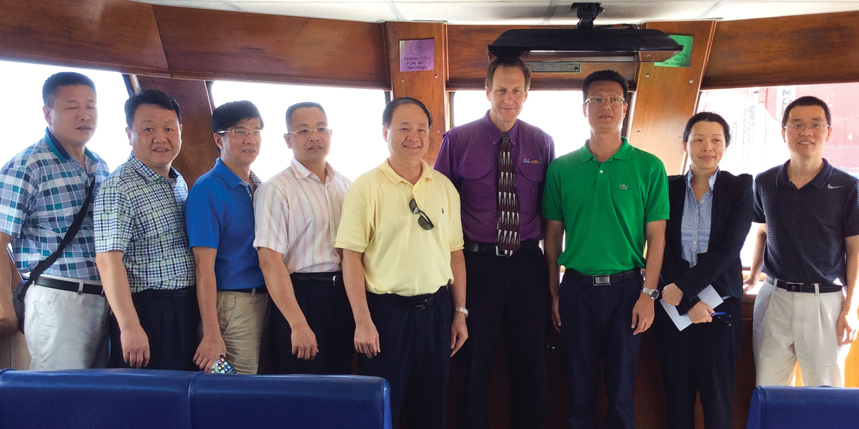 A group from the Chinese Inspection and Quarantine Service