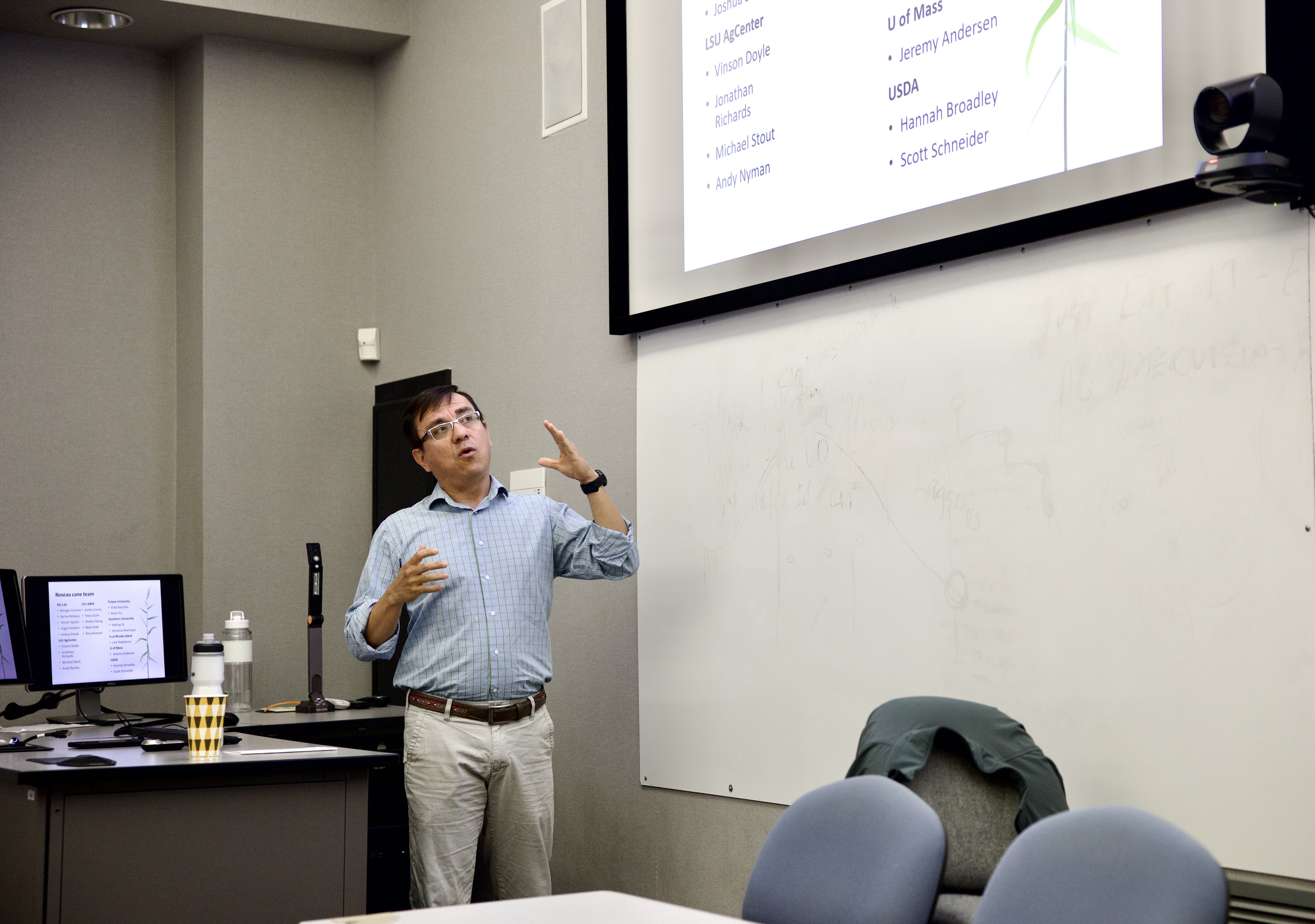 Varying viewpoints on roseau cane discussed at wetlands invasive species workshop 