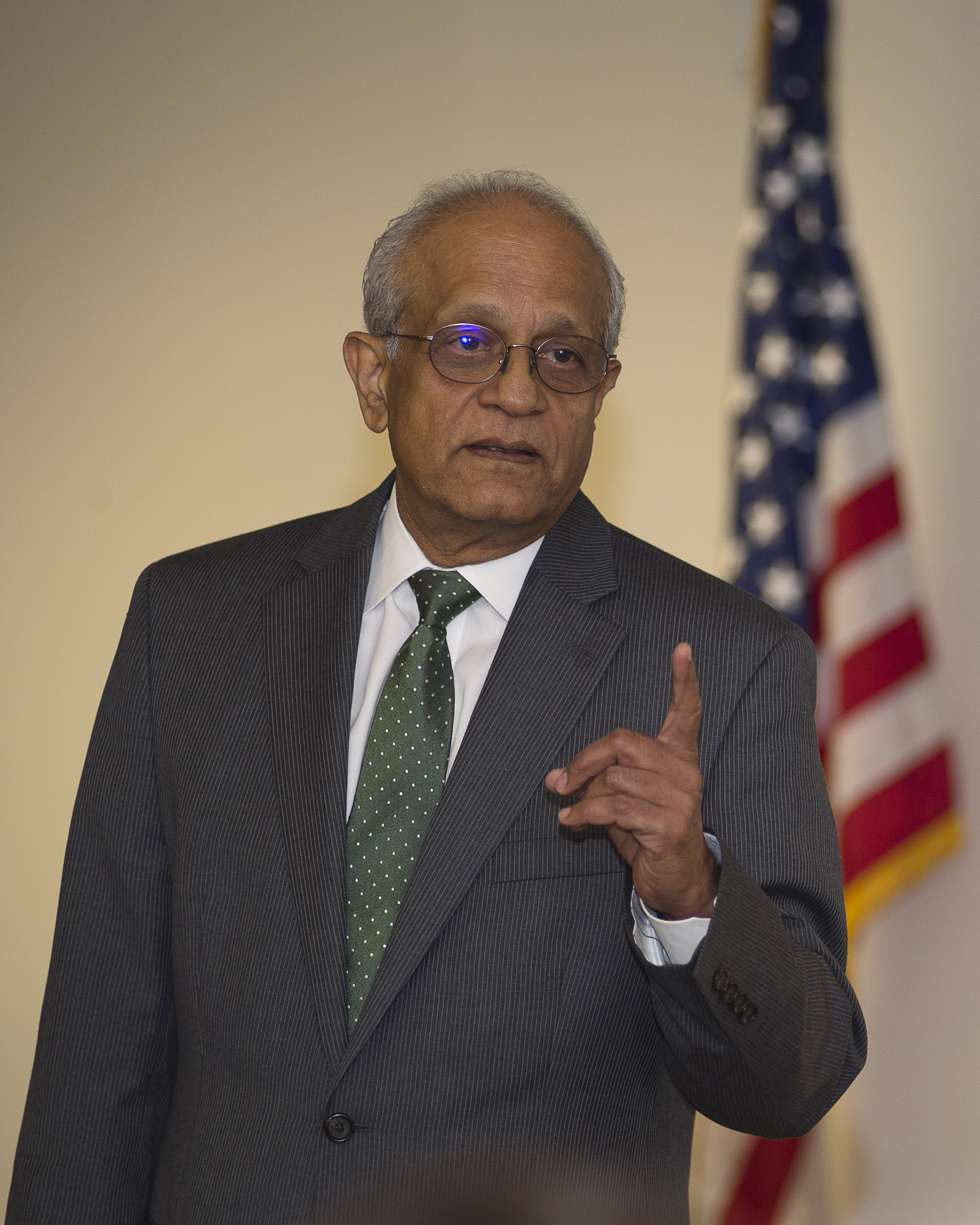 Agriculture official urges innovation to address food security, waste