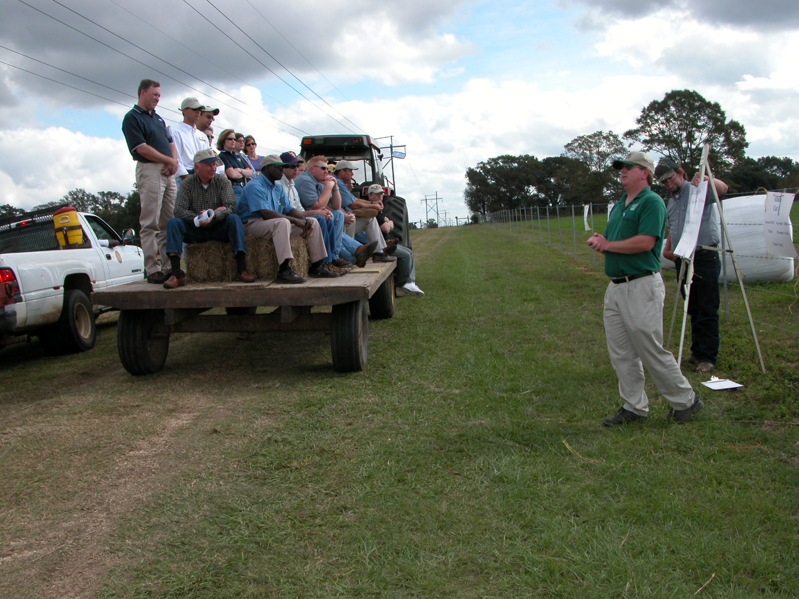 Participants Hear Variety of Research Reports At Dairy Field Day